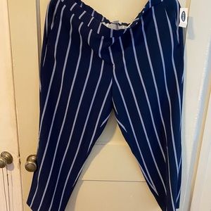 Old navy elastic waist work pants- loose leg